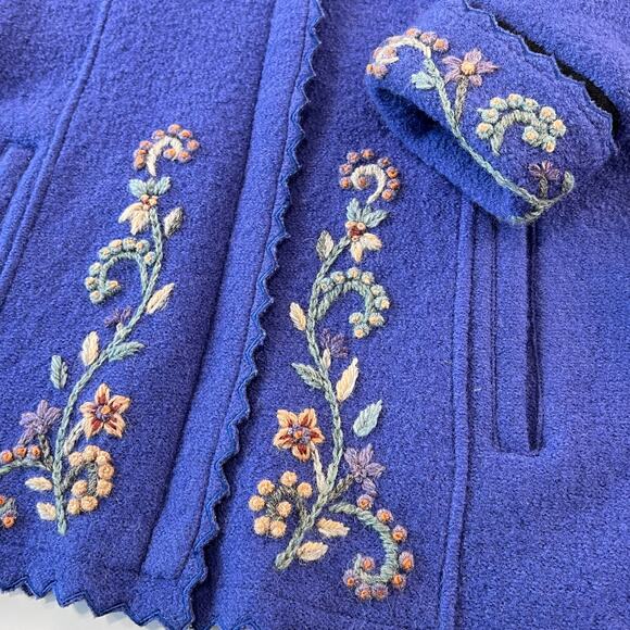 Icelandic Design Vintage Purple Zip Up Sweater Embroidered Flowers Size Large - Picture 6 of 7